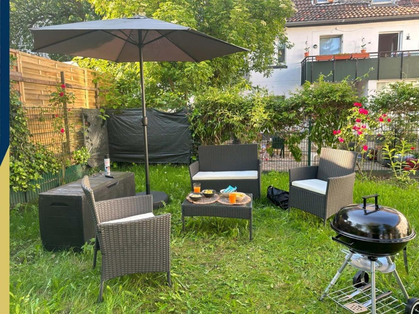 Cozy Apartment With Garden In Gelsenkirchen Bagian luar foto